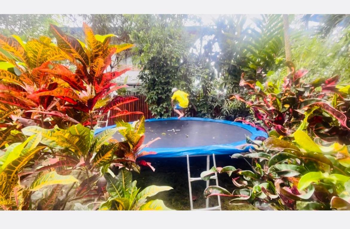 Itchimbia Garden Ayampe Montana Y Mar Villa Exterior photo