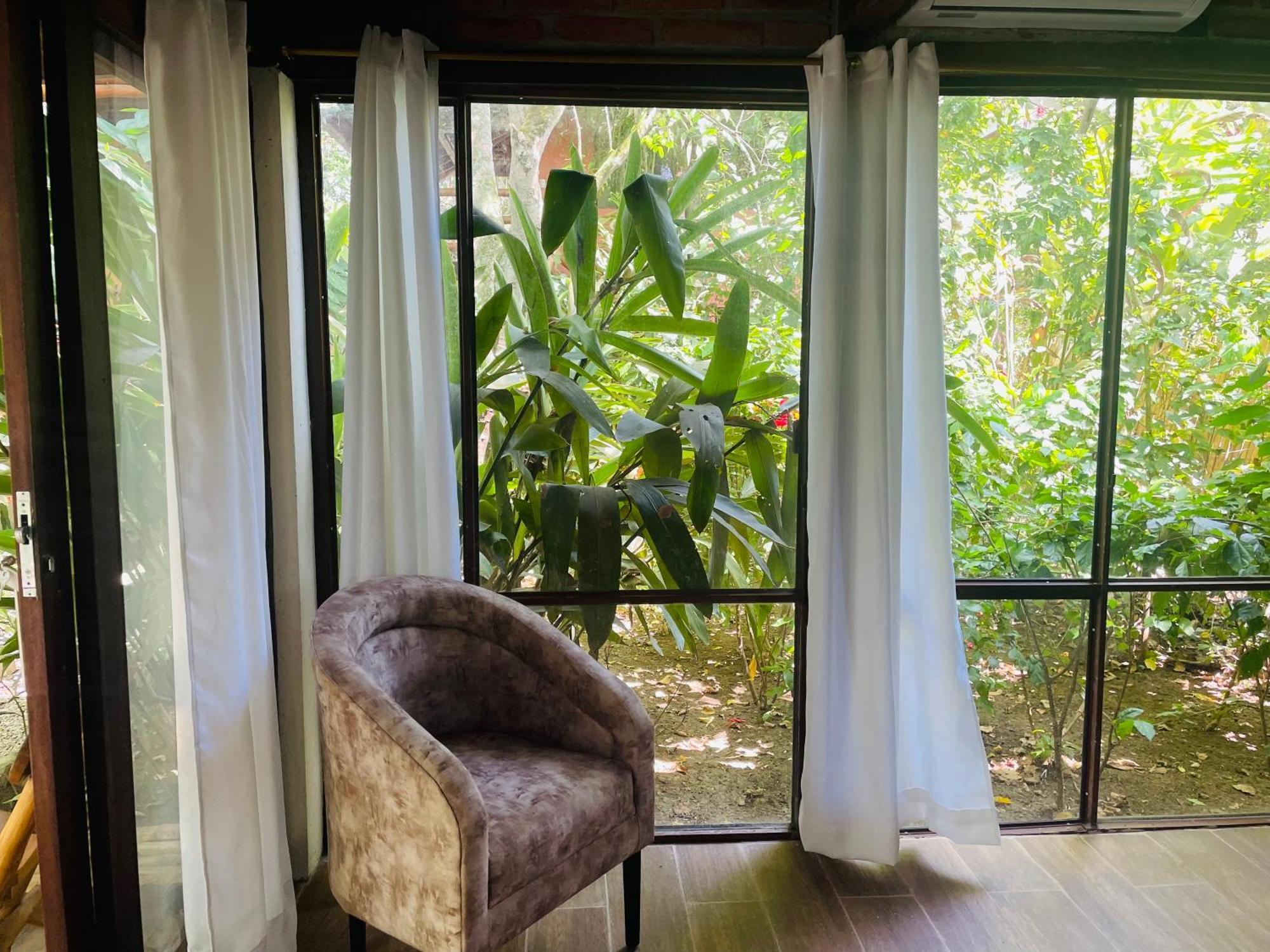 Itchimbia Garden Ayampe Montana Y Mar Villa Exterior photo
